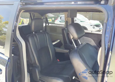 2016 Dodge Grand Caravan Sxt z USA, uszkodzony, nr VIN 2C4RDGCG3GR176568